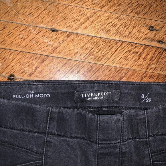 Liverpool black classic minimalist stretchy 8/29 jeggings - Picture 2 of 3